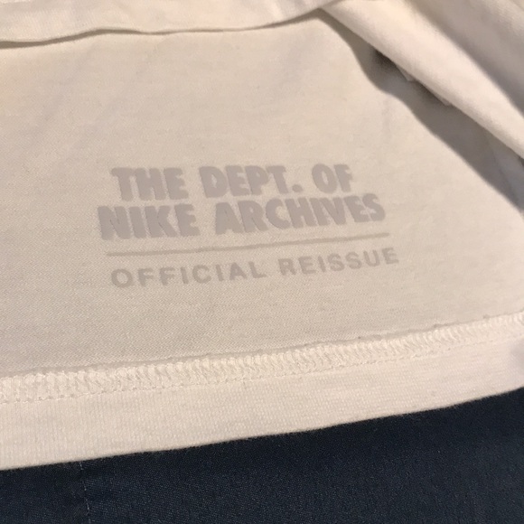 Nike Air T-shirt - Picture 7 of 8